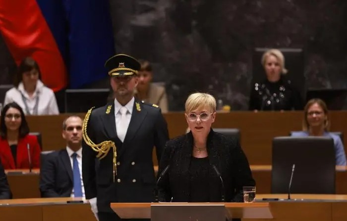 穆萨尔宣誓二号站就职斯洛文尼亚总统