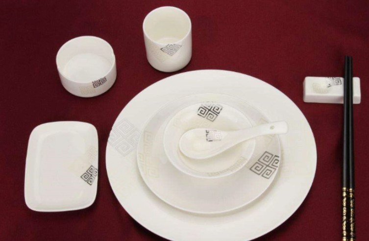 2号站白宫餐具“中国制造”这是怎么回事