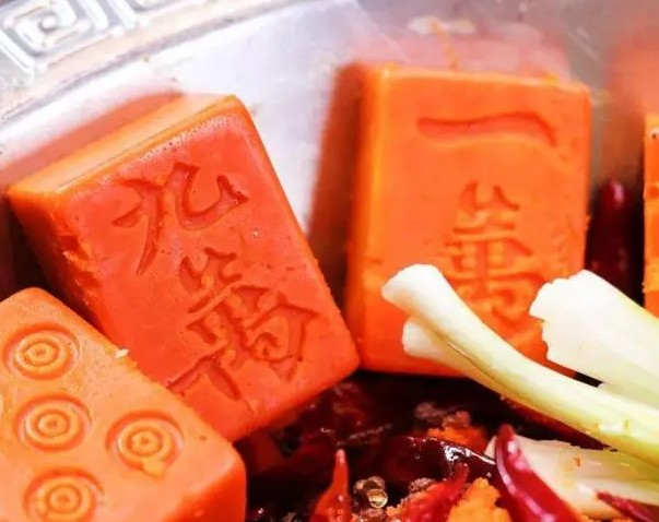 火锅店老板悬赏抓贼 如果线二号站索有价值免费吃半月火锅
