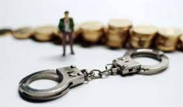 会计3年挪用公款270多万 二号站为增加收入放起了高利贷