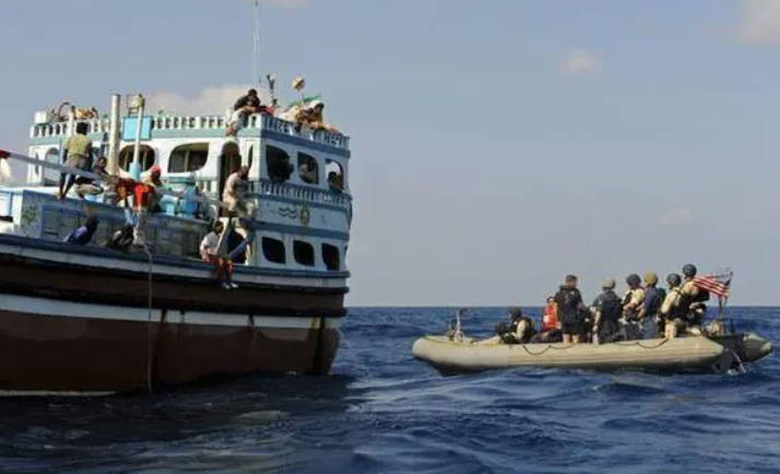 尼日利亚海岸再现海盗袭击船只 海盗在距海岸60公里的海域2号站