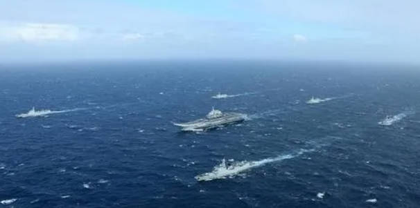 中国双航母编队呼之欲出 2号站前往黄海北部海域进行第3次海试