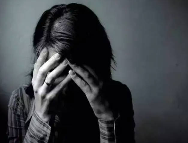 女子自称生活压力大心情抑郁 竟然上高速散心2号站
