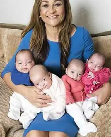 2号站51岁祖母骄傲生下4胞胎 每天的工作量让其反问为什么要生？
